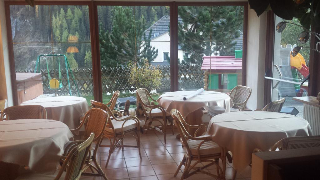 Hotel Garni Gardena - Appartments Santa Cristina Val Gardena エクステリア 写真