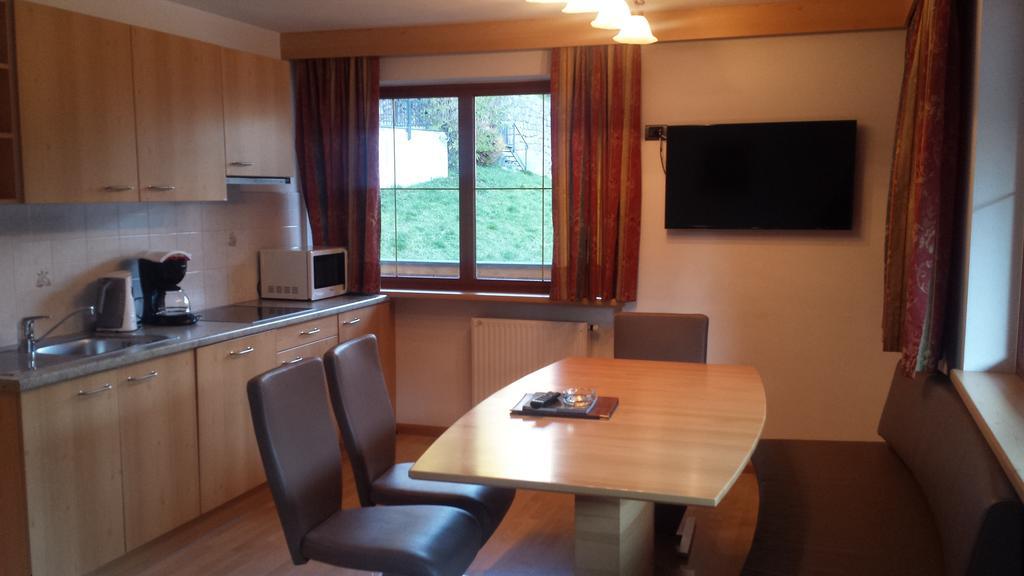 Hotel Garni Gardena - Appartments Santa Cristina Val Gardena 部屋 写真