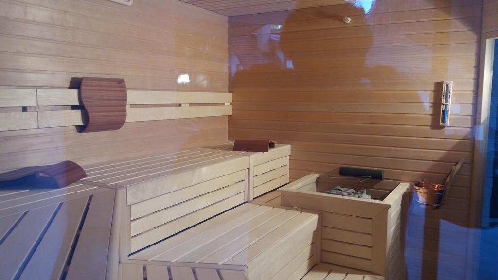 Hotel Garni Gardena - Appartments Santa Cristina Val Gardena エクステリア 写真